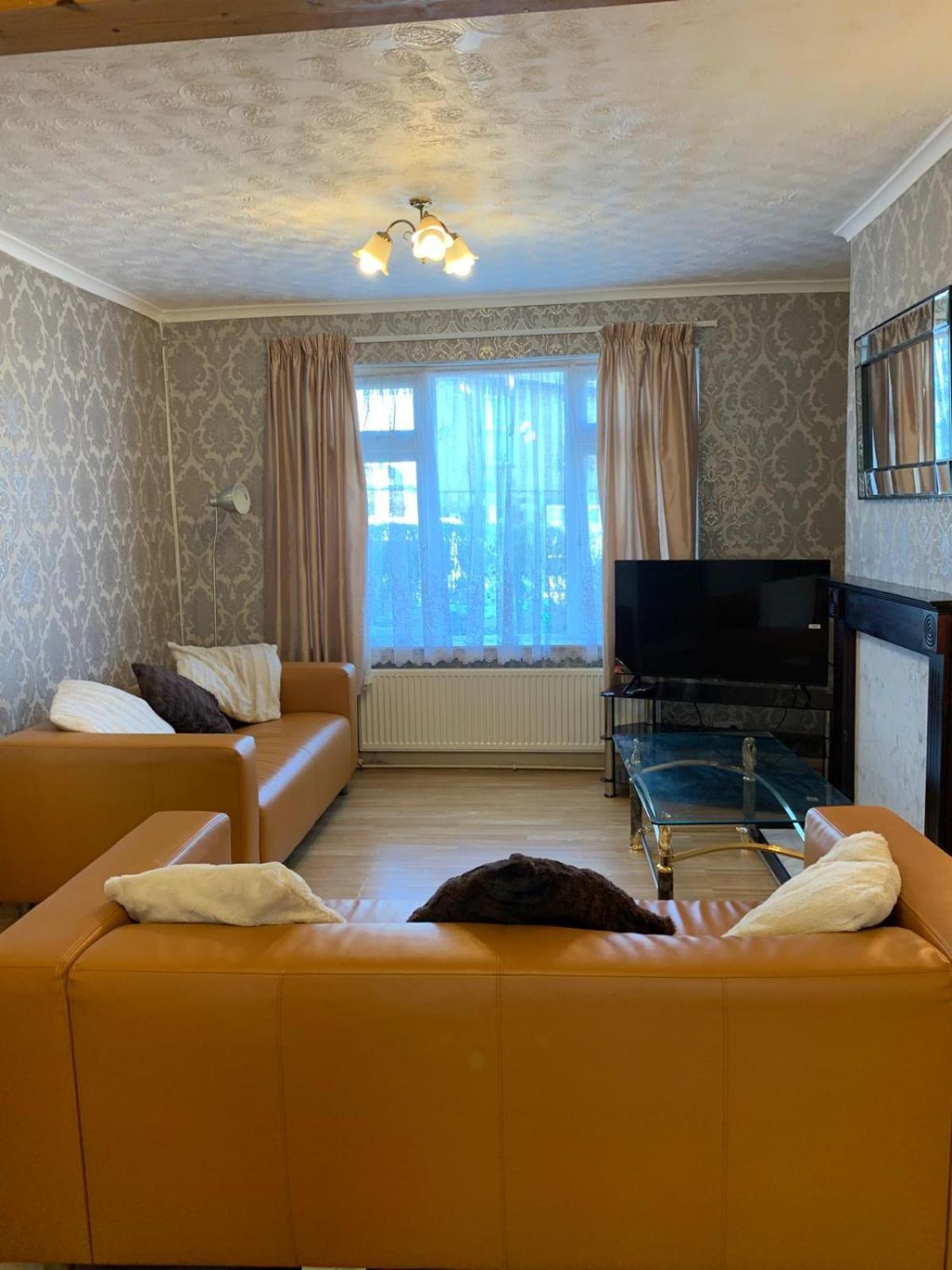 Room Only Guest Accommodation, Guest House Self Catering Bangor  Exterior foto
